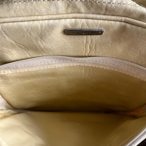 Vintage Pastel Yellow Samsonite Travel Bag - Picture 5 of 10